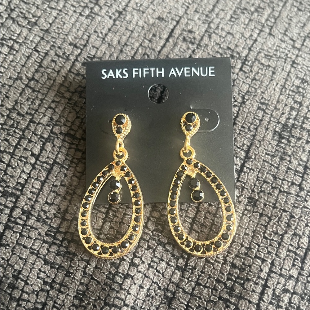Saks Fifth Avenue Gold and Black Drop Earrings